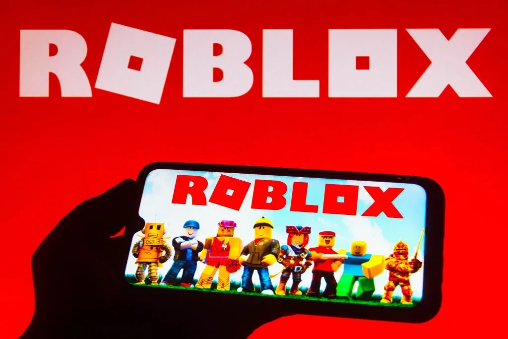 How to Get Rid of Blue Square on Roblox