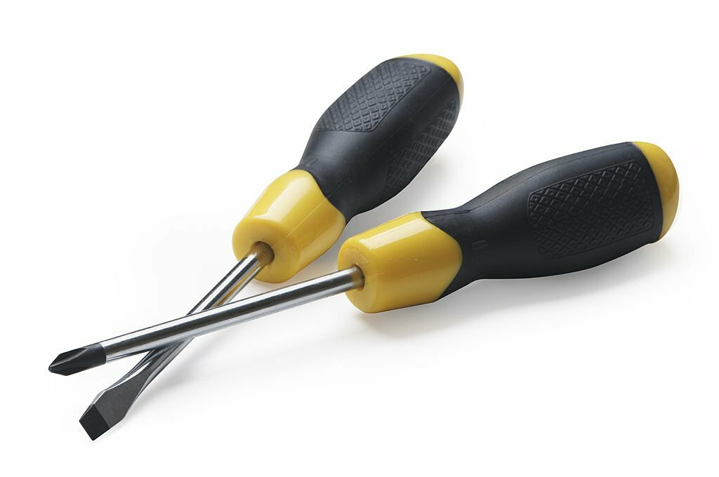 Linus Tech Tips Screwdriver: The Best Screwdriver for Tech Enthusiasts