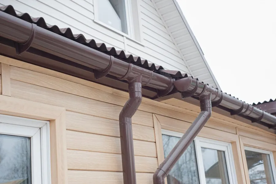 7 Top Reasons You Should Incorporate Seamless Gutters In Your Exterior Design Plan