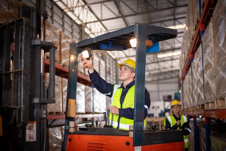 How to Safely Operate a Forklift: Essential Tips and Best Practices